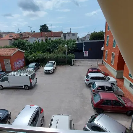 Nido Free Parking Daire