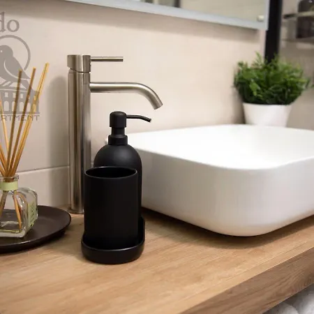 Nido Free Parking * Pula