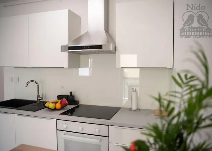 Nido Free Parking Pola